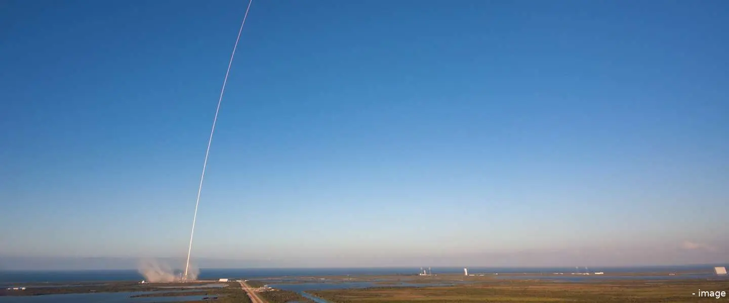 internet satelliet spacex 1