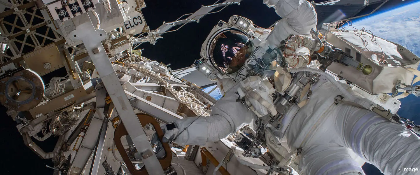 iss astronaut nasa