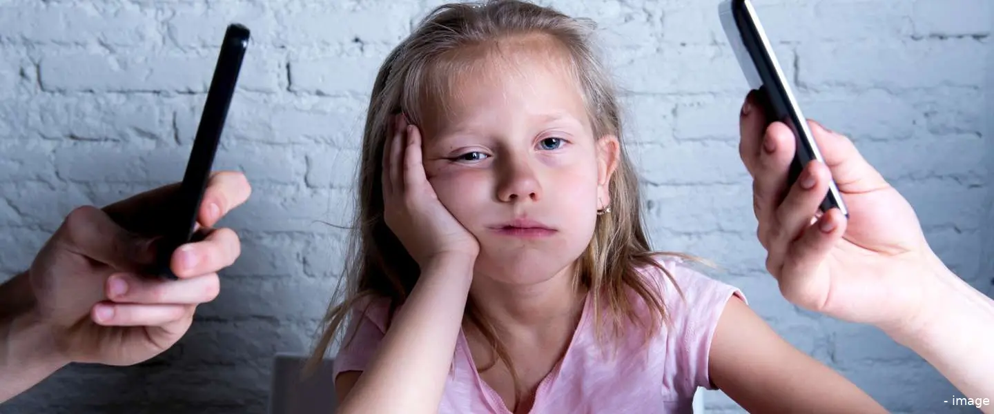 kinderen klagen smartphone gebruik ouders