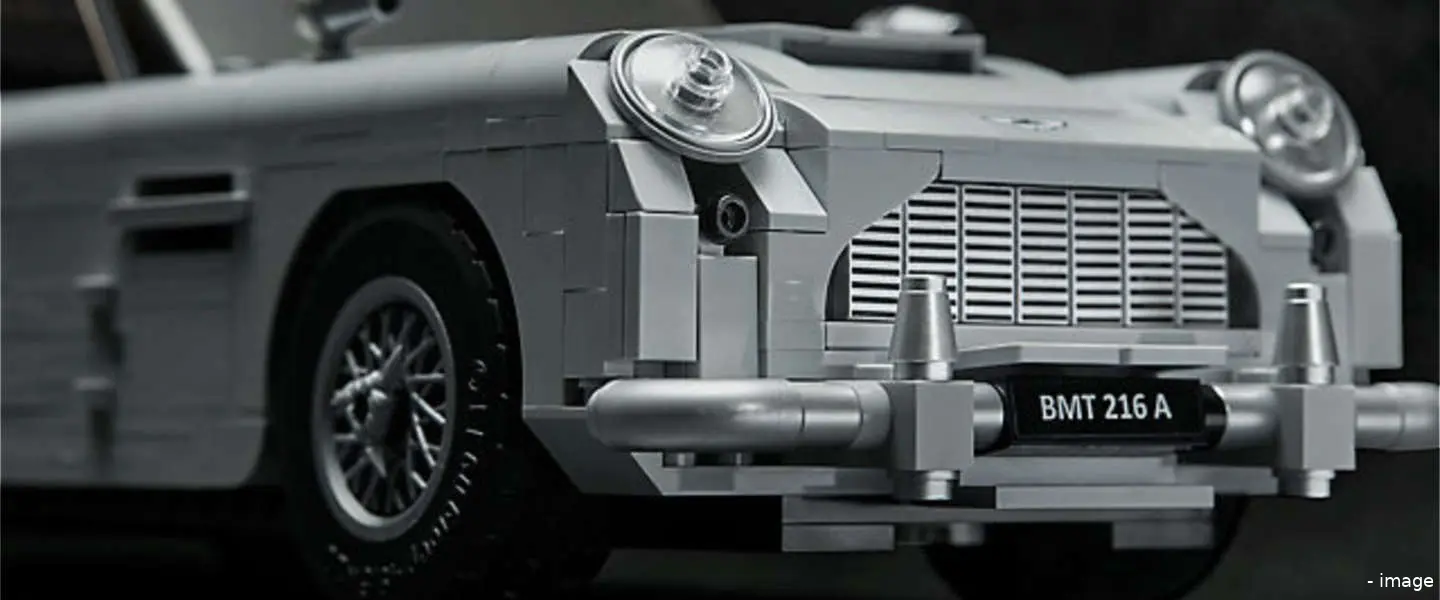 lego james bond
