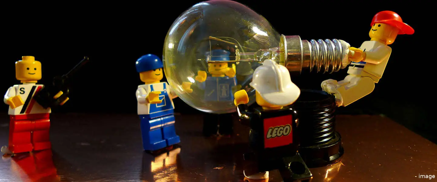 lego working together