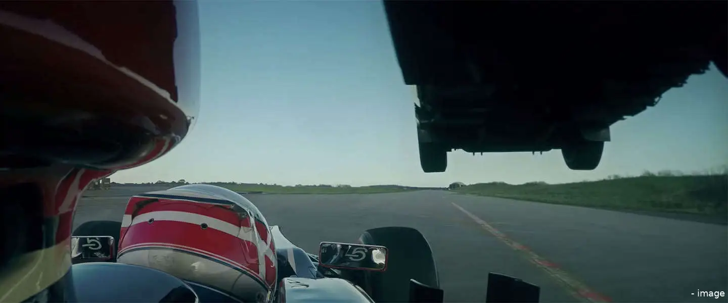 lotus f1 emc truck