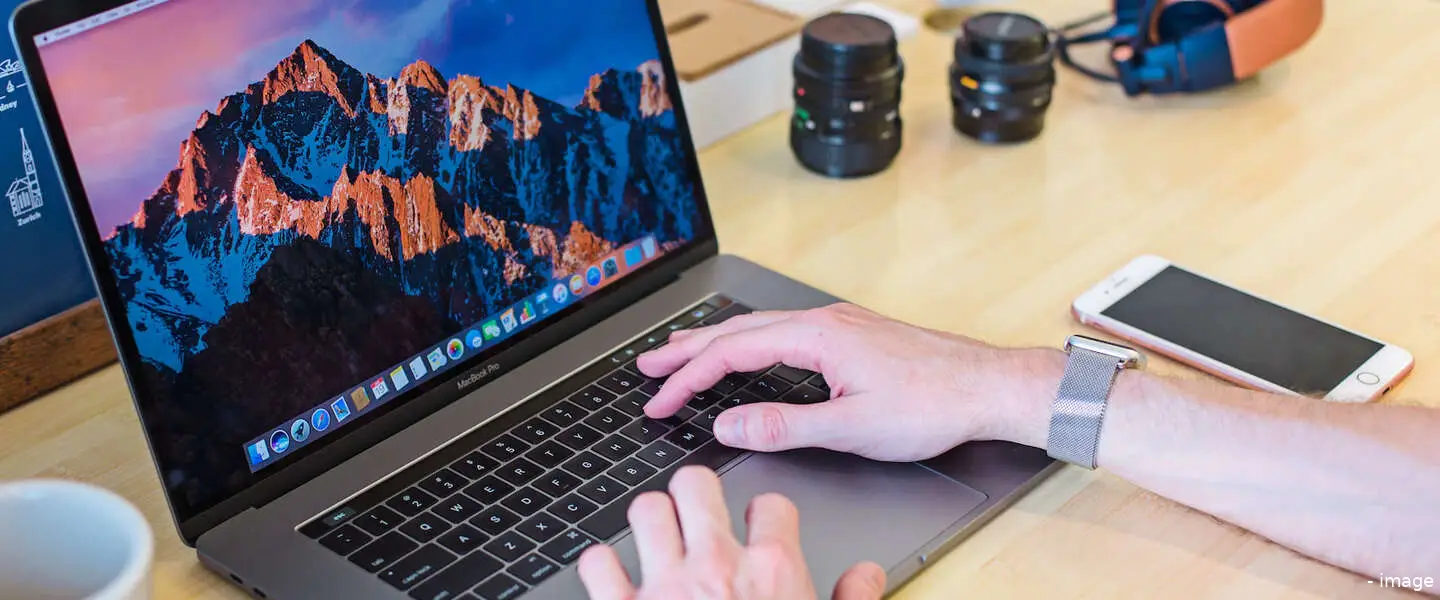 macbook 1