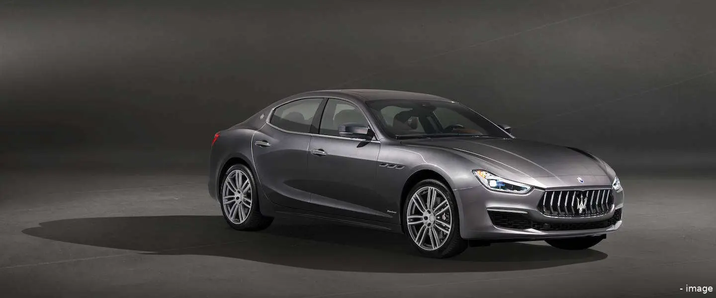 maserati ghibli granlusso