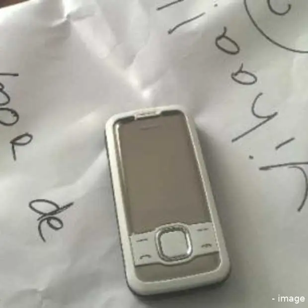 nokia 7610 supernova bij de post