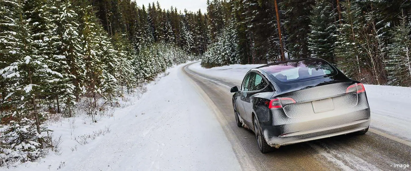 op wintersport elektrische auto