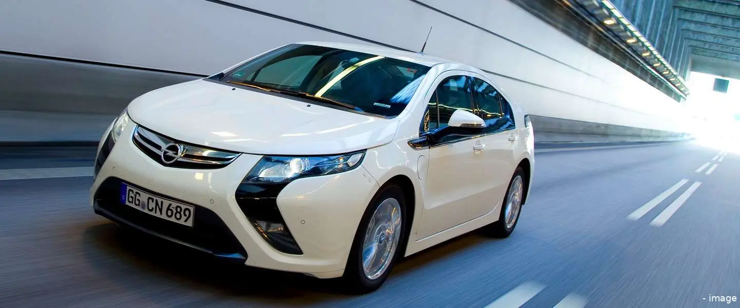 opel ampera