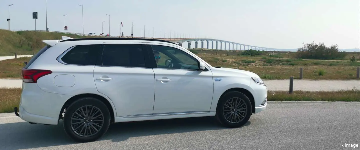 phev outlander