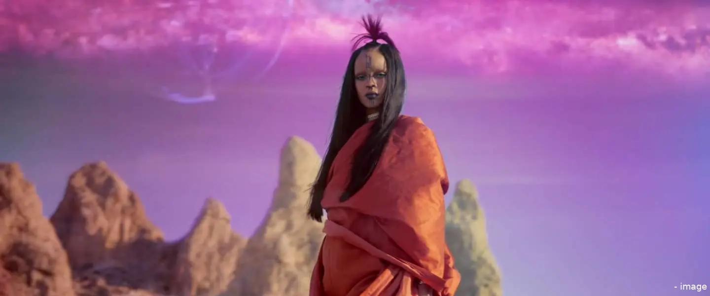 rihanna star trek header
