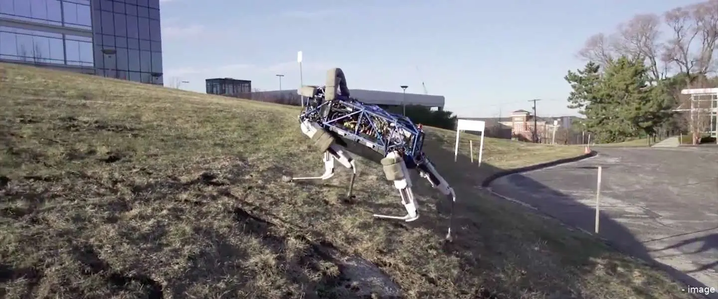 robothond spot boston