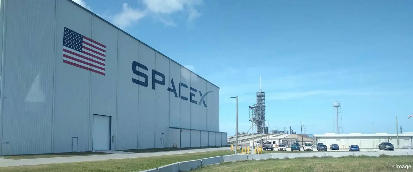 spacex header 2