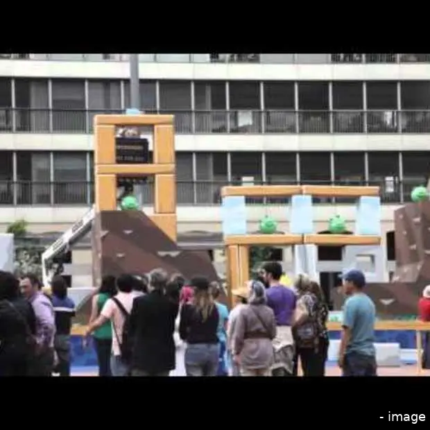 spot angry birds en terrassa