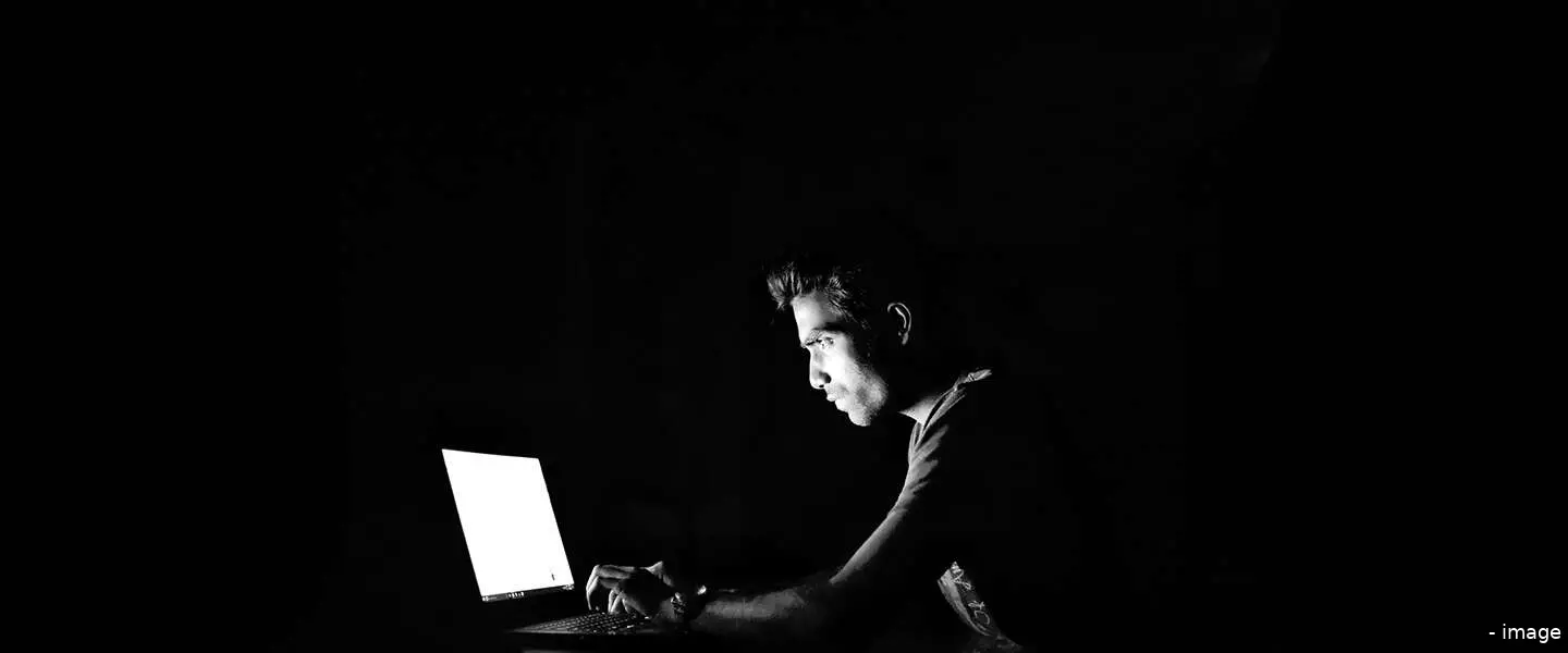 straatverbodnapster