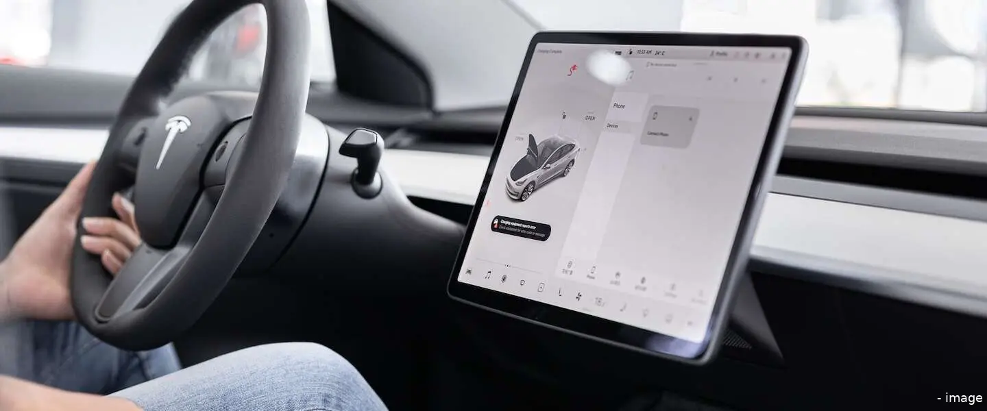 tesla display header 5