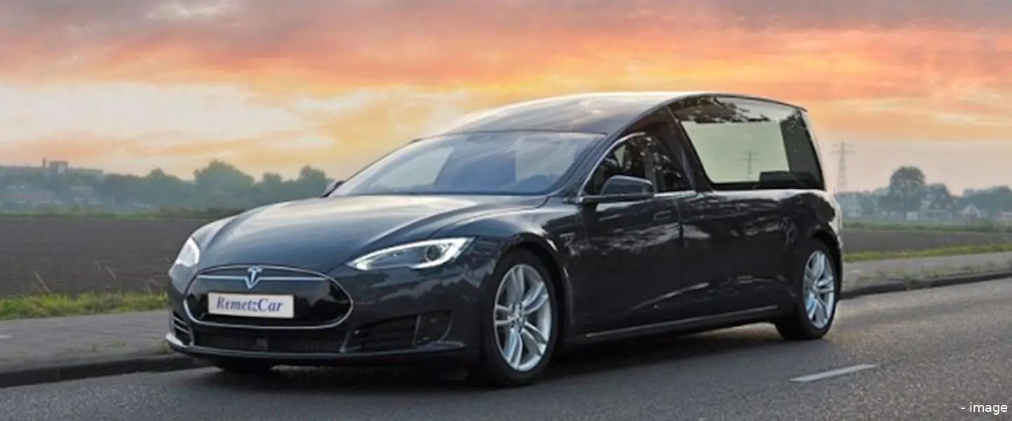 tesla lijkwagen 1440
