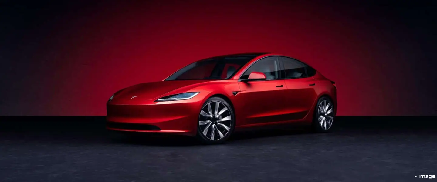 tesla model 3 7