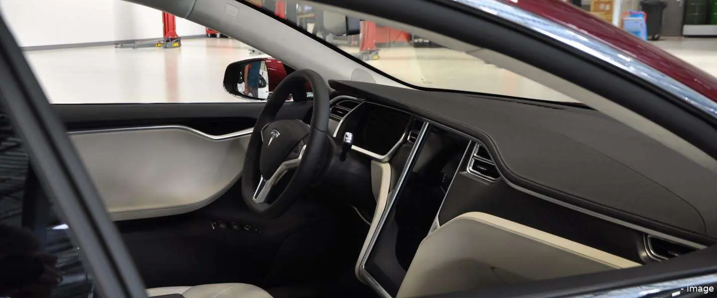 tesla model s 1