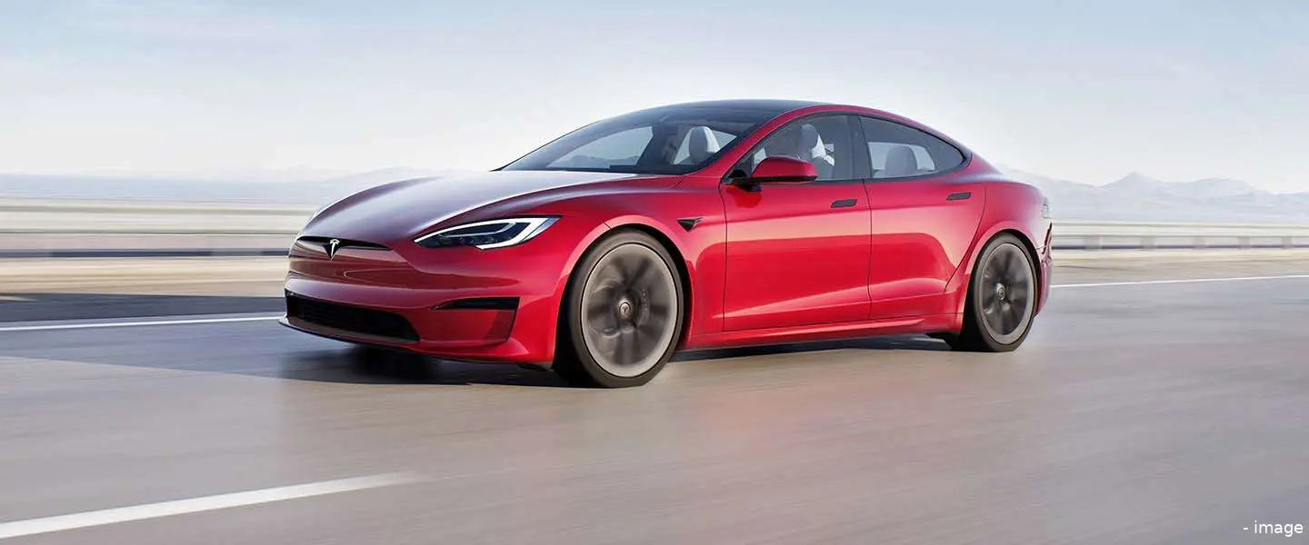 tesla plaid