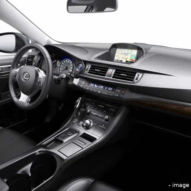 tomtom lanceert ct moveon navi voor lexu