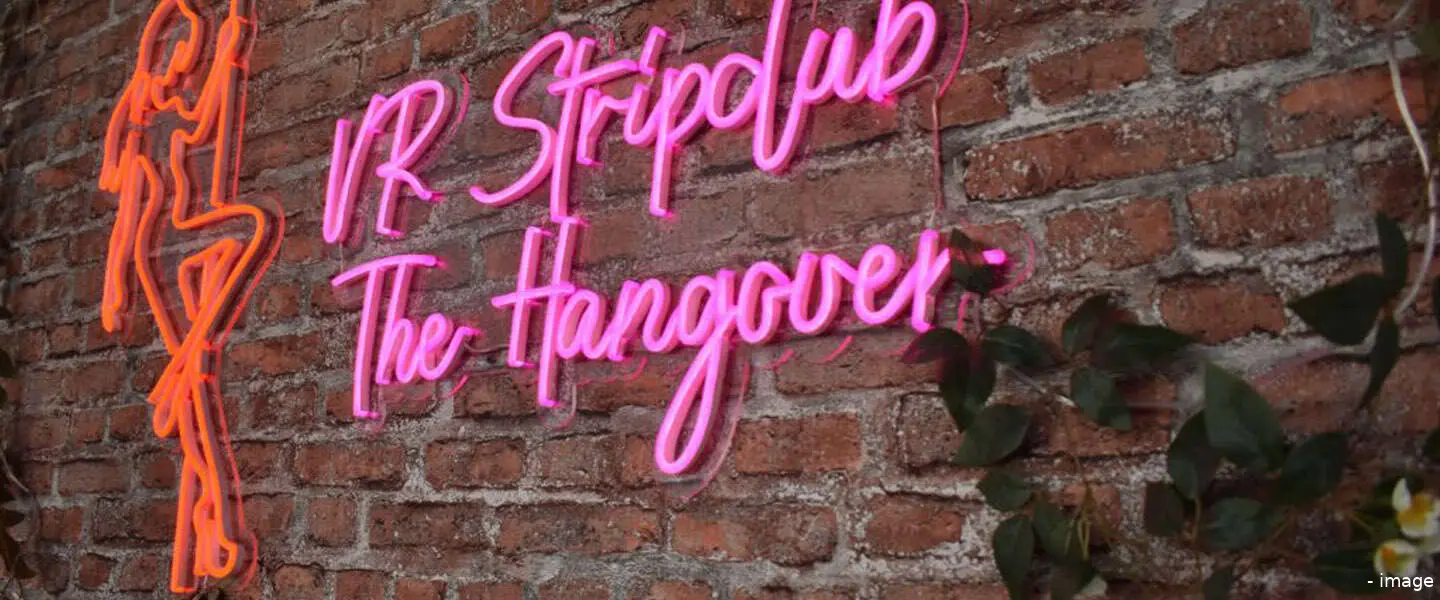 vr stripclub escape room