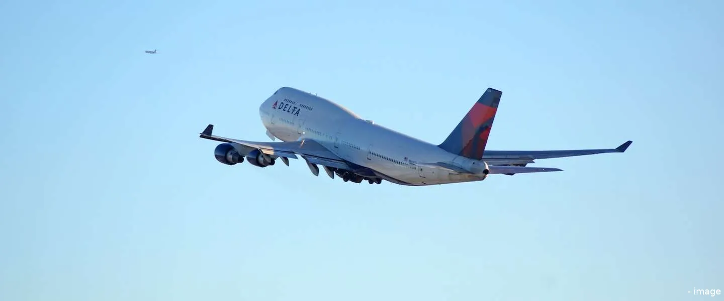 747 header 2