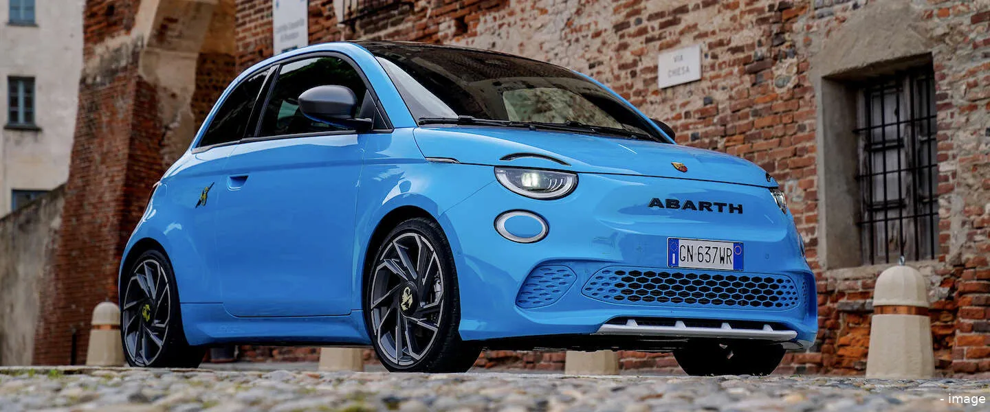 abarth 500e lifestyle