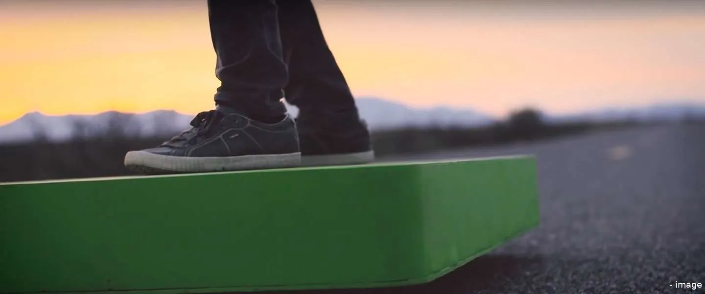 acraboard het hoverboard dat echt vliegt