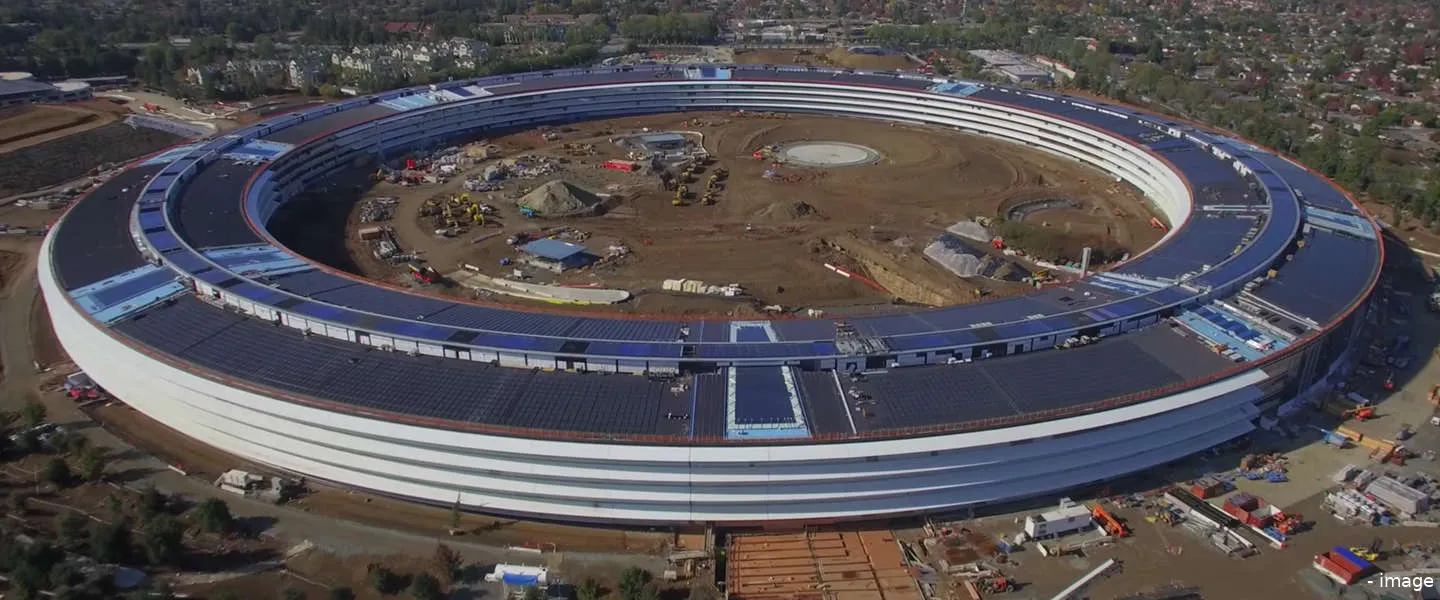 apple campus 1