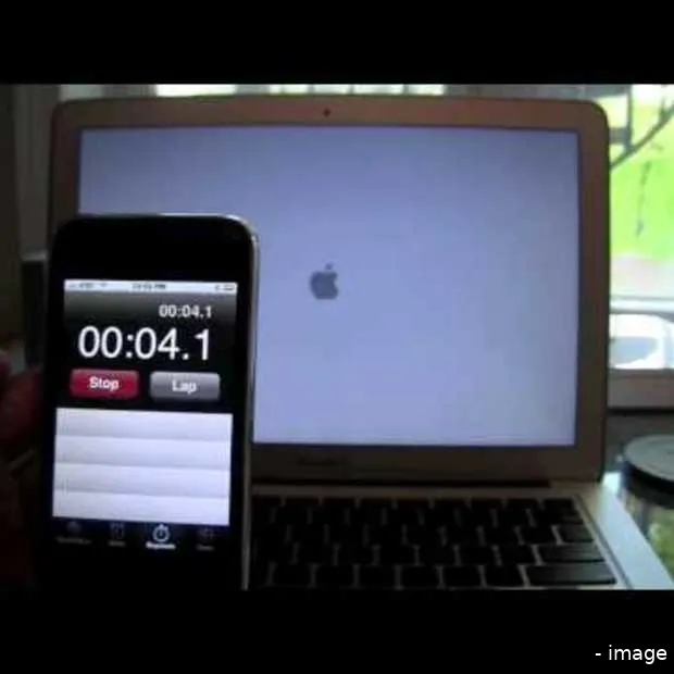 apple macbook air boot up time