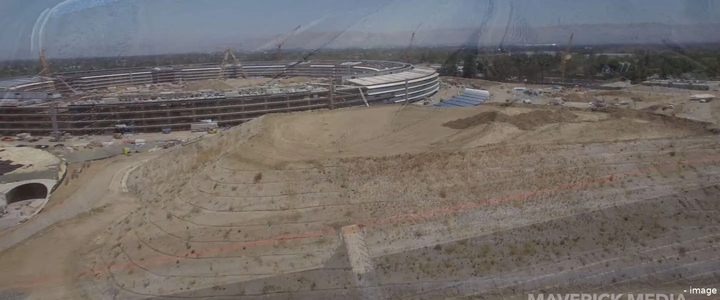 apple park done beelden