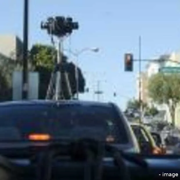 auto s google streetview gaan de weg wee