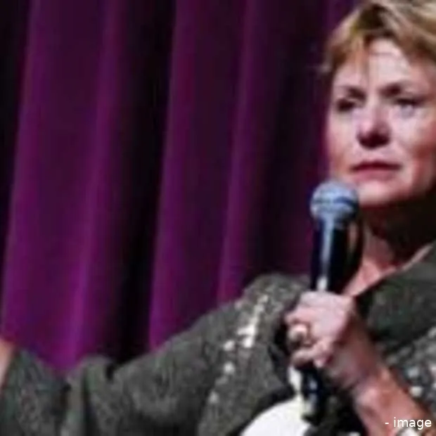 bij yahoo komt een harde tante aan het h