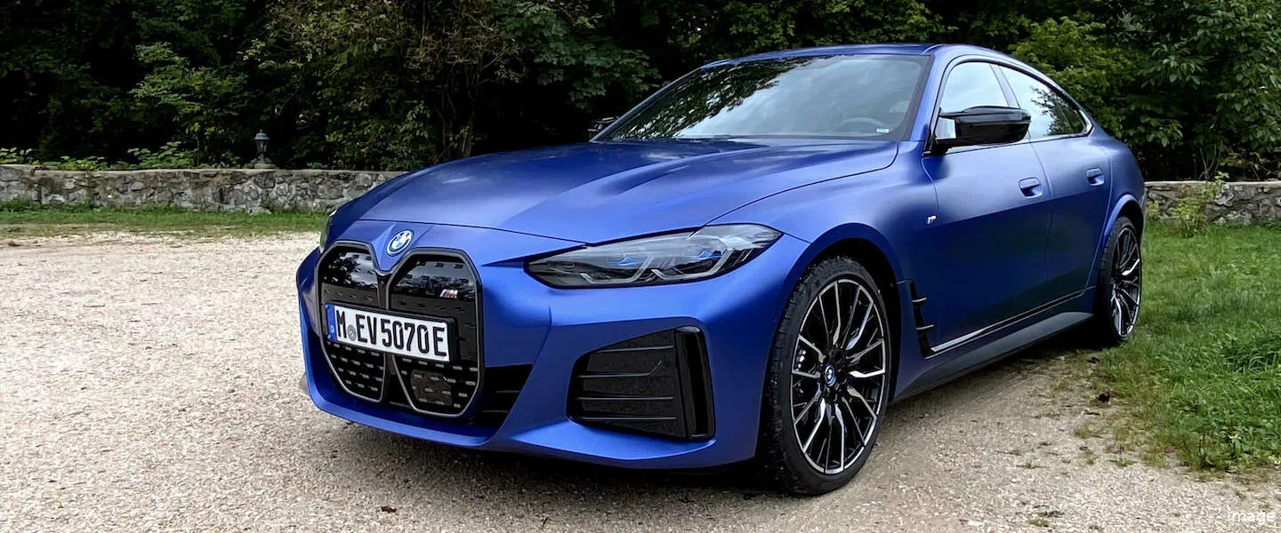 bmw i4 m50 blue