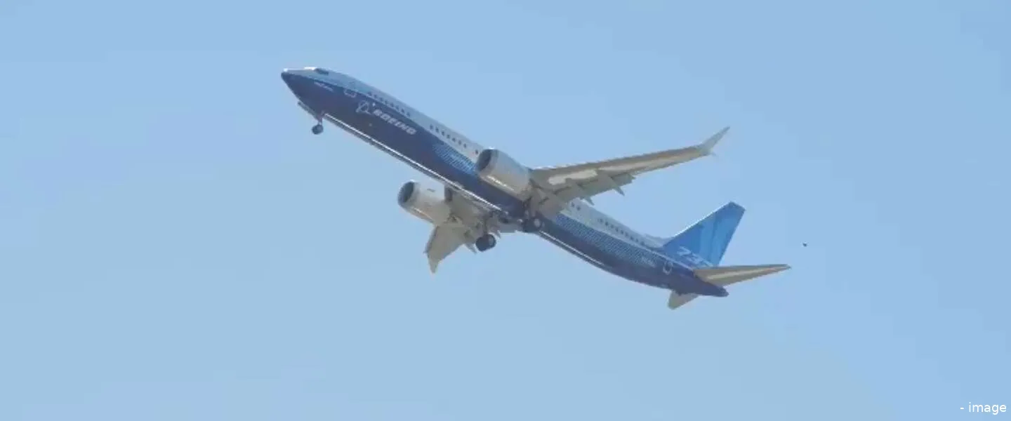 boeing737max10 header 2