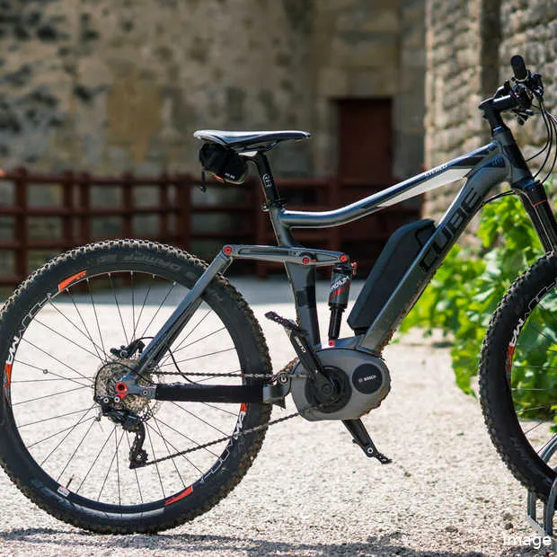 bourgogne cube e bikes en veel gear tijd