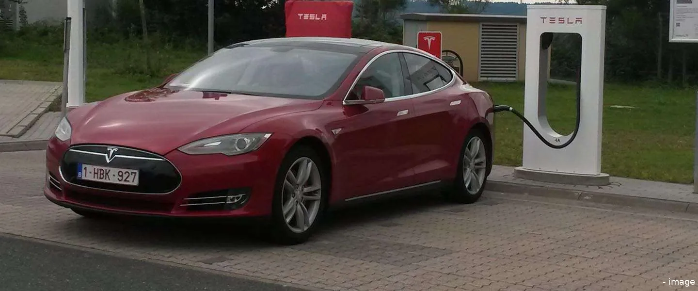 charging tesla model s