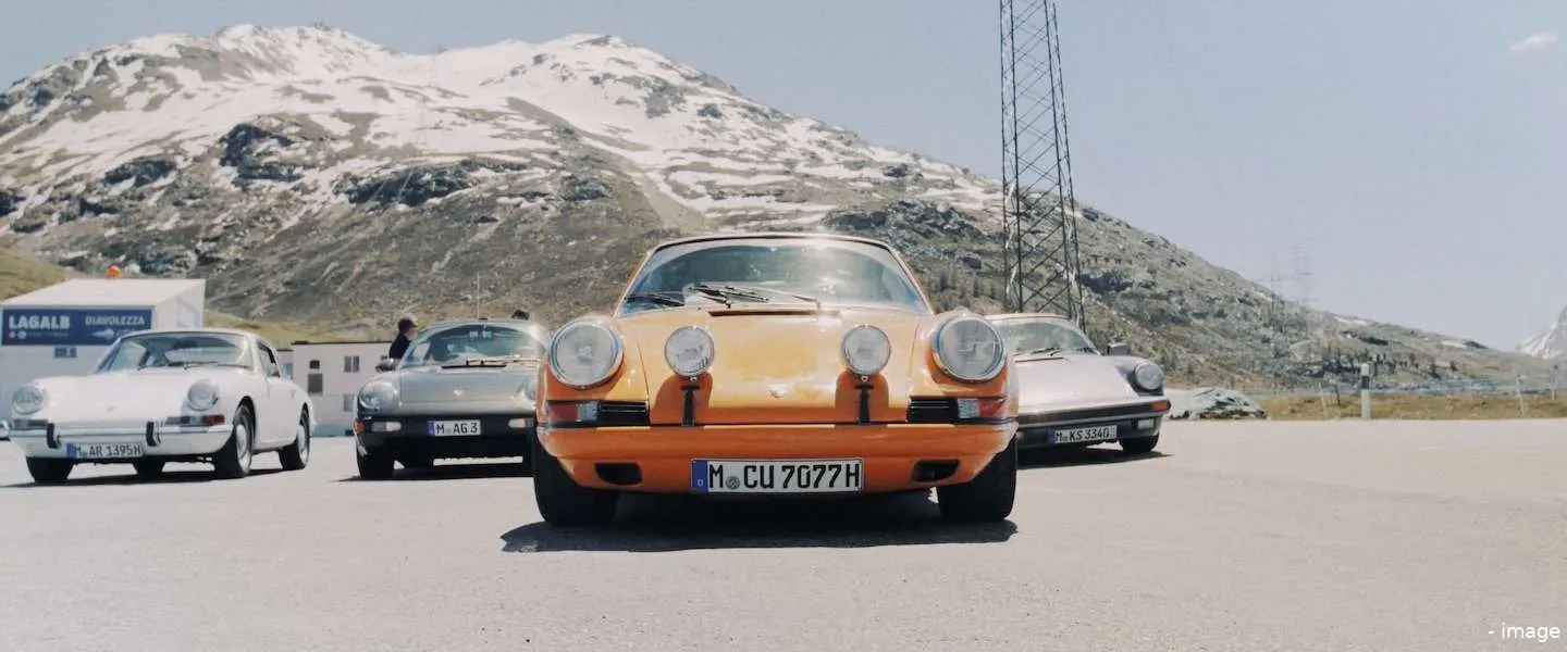 classic porsche alps 1