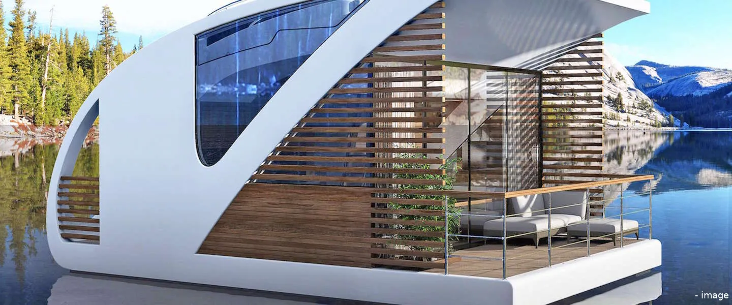 cool drijvend hotel