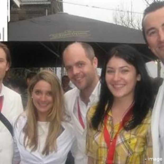 dc7 the next web 2009 babes