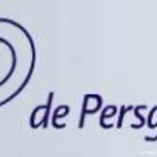 de persgroep koopt 51 van pcm