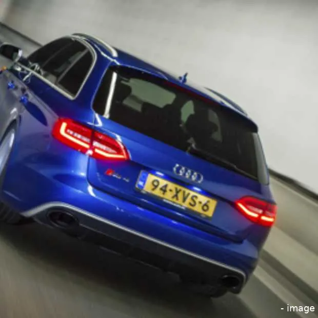 de verwondering 1 audi rs4 beestachtig m