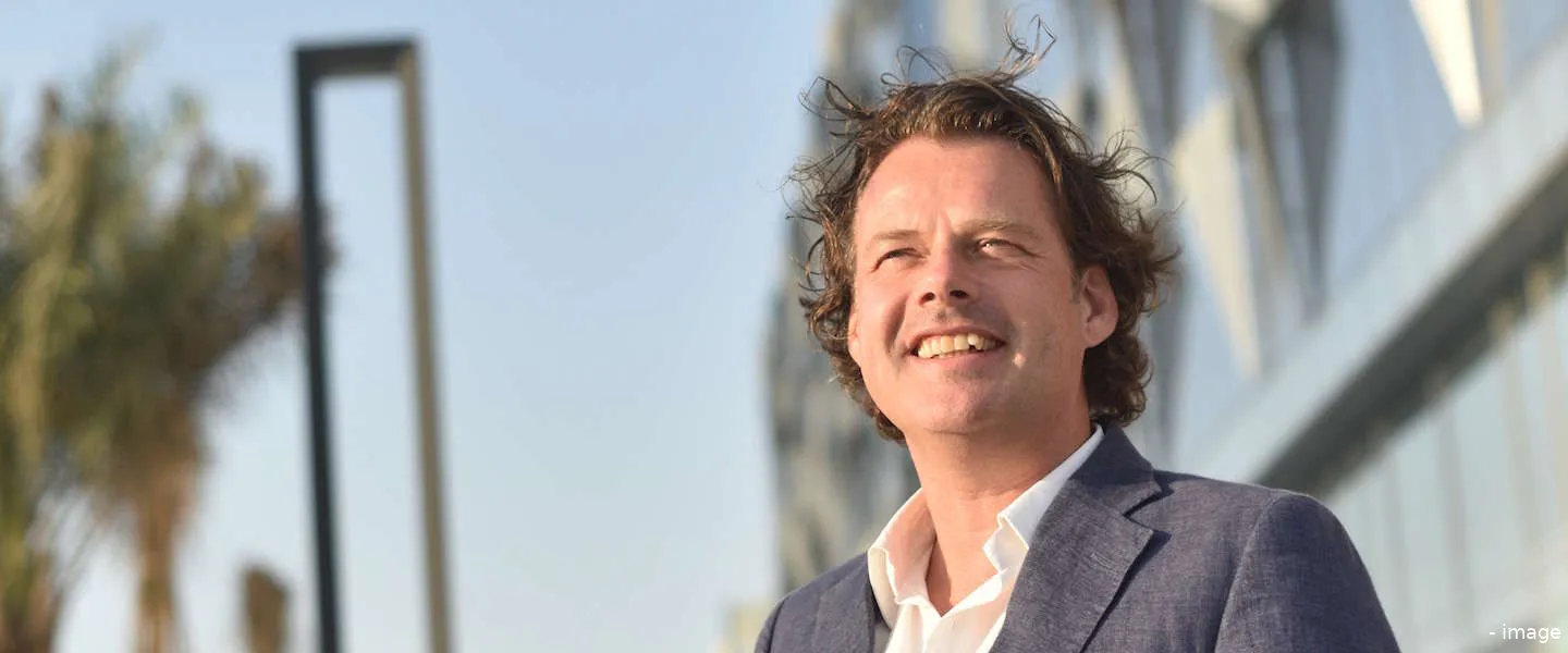 dennis de rond skyne