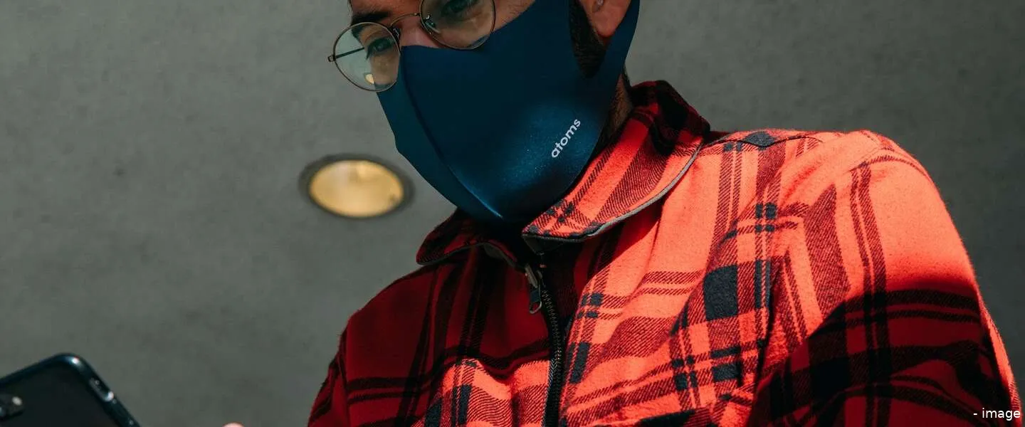 facemask smartphone header