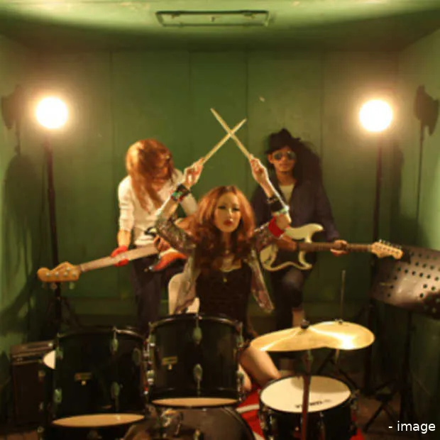 google bombardeert auteurs tot rocksterr