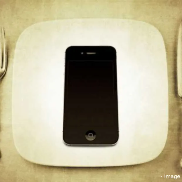 het gebruiken van je smartphone in resta