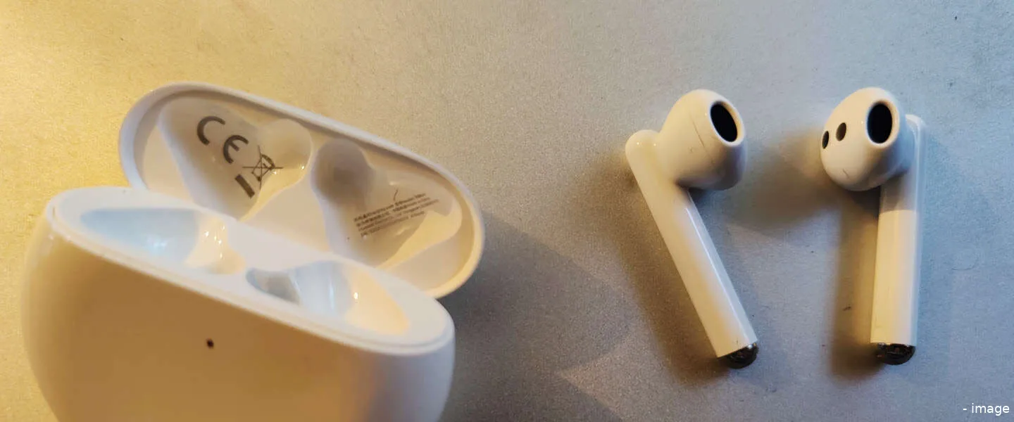 huaweifreebuds4doosje 1