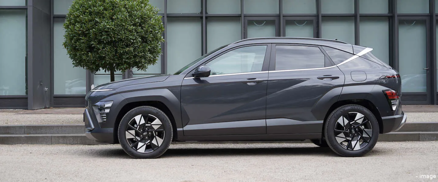 hyundai kona hybrid 2023