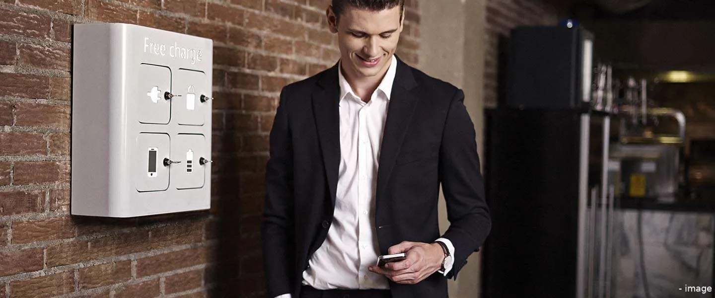 implug smartphone charger