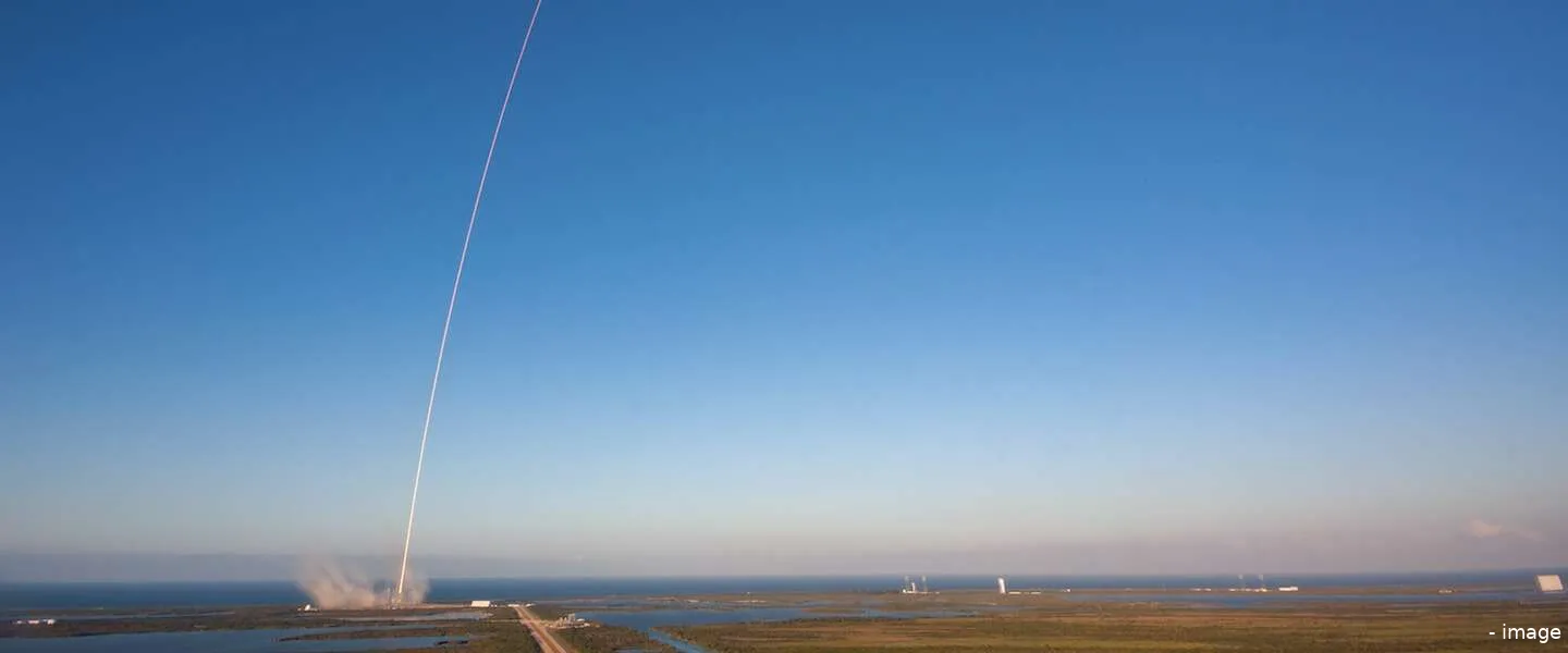 internet satelliet spacex 1