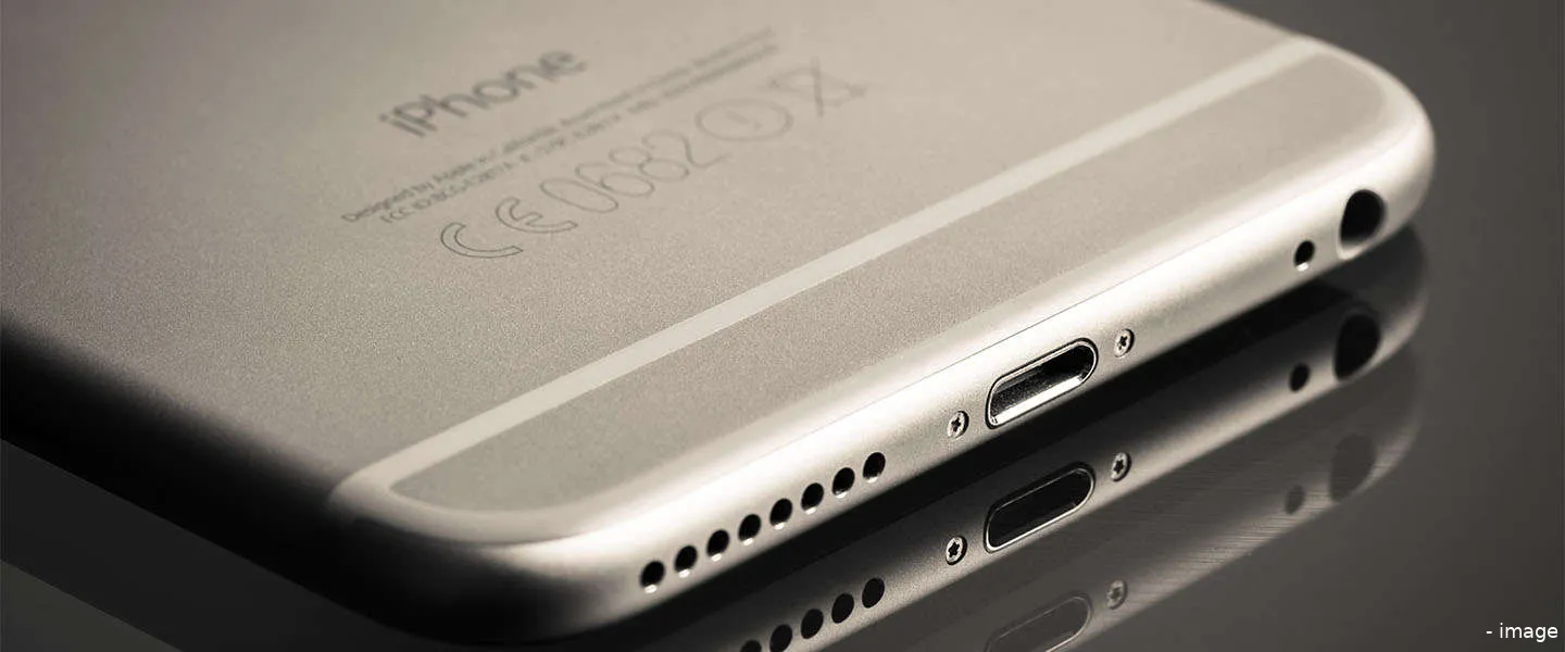 iphone back lightning